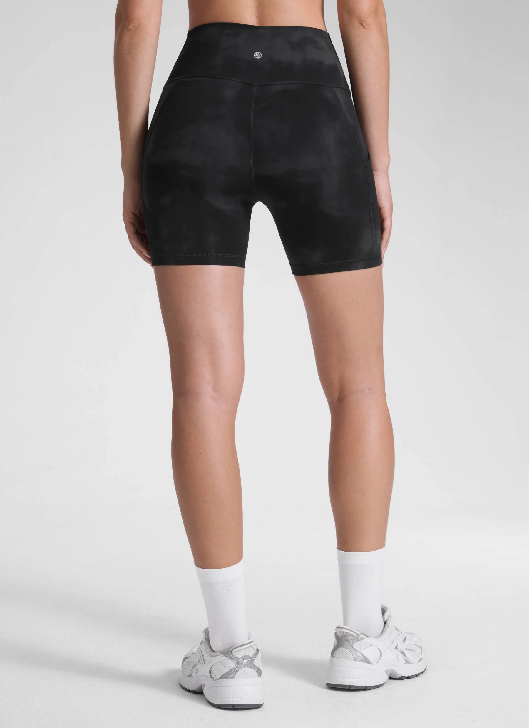 13926-butterluxe-pocket-yoga-shorts-5-15.webp Butterluxe Pocket Yoga Shorts 5''