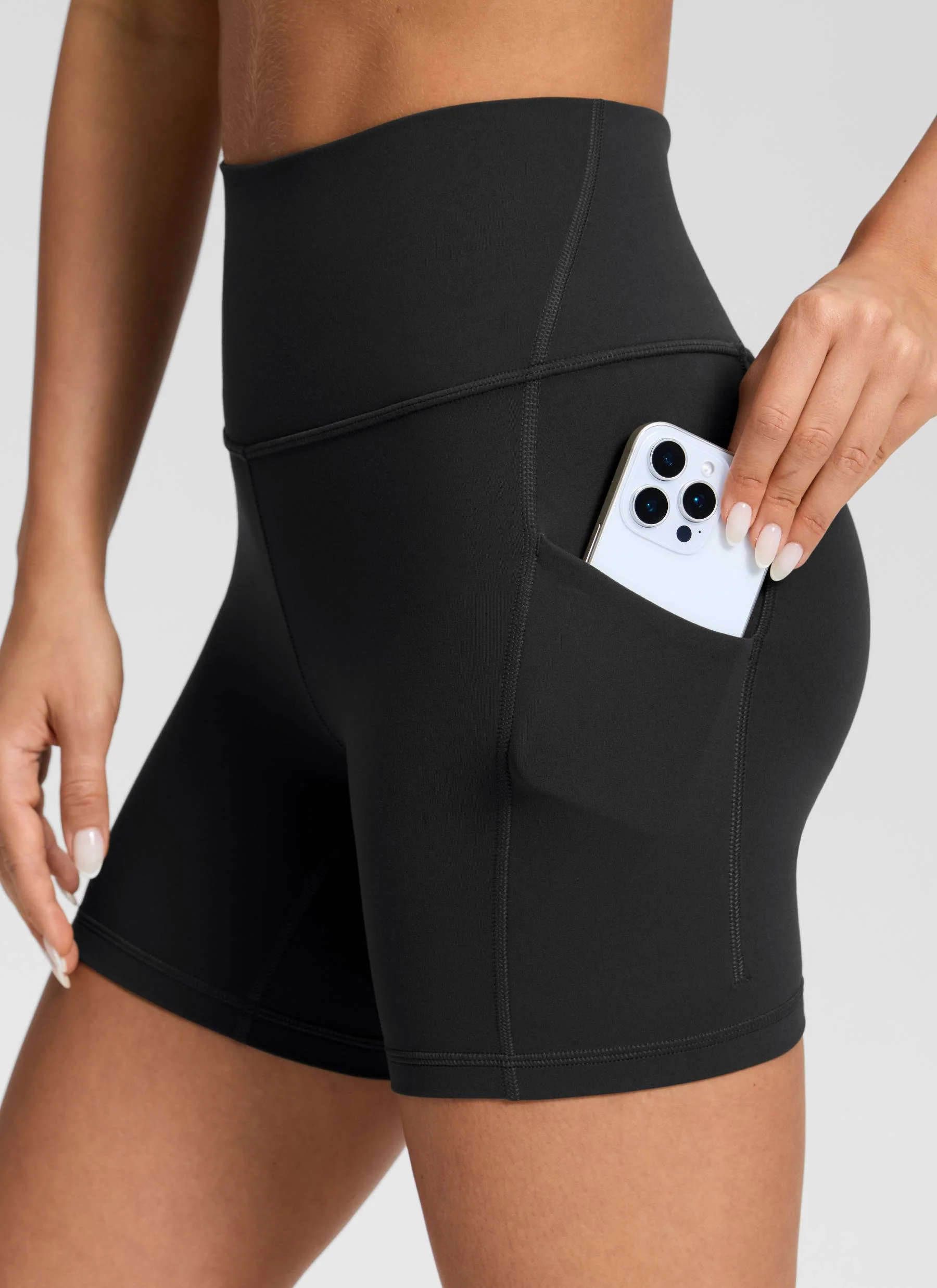 13926-butterluxe-pocket-yoga-shorts-5-4.webp Butterluxe Pocket Yoga Shorts 5''