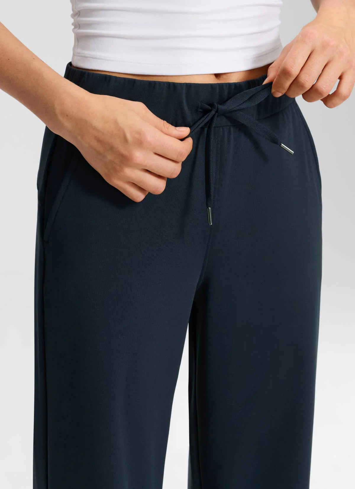 1746-walk-the-city-pocket-straight-leg-pant-30-12.webp Walk the City Pocket Straight Leg Pant 30"