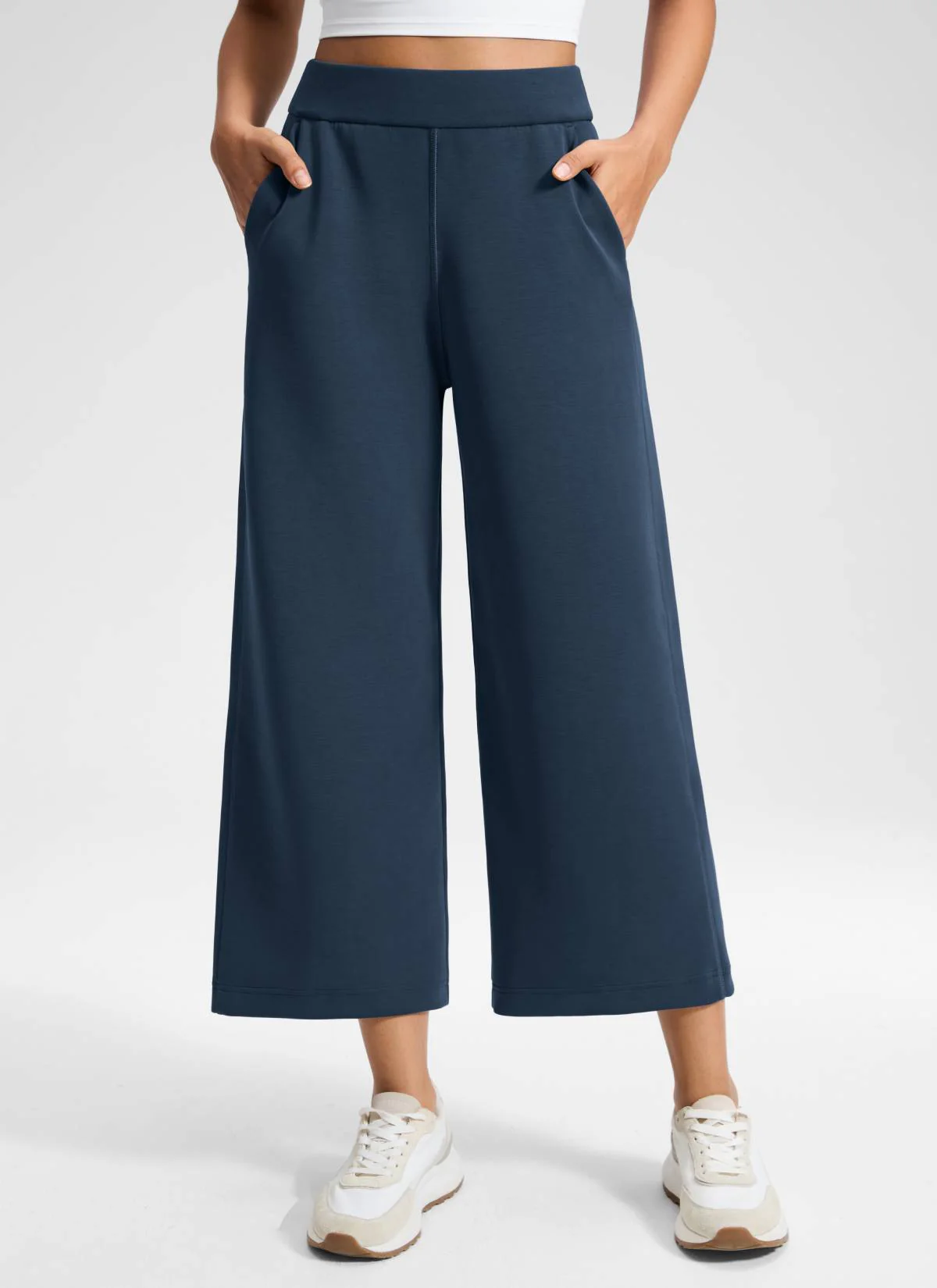 665-softaura-wide-leg-cropped-sweatpant-25-1.webp SoftAura Wide Leg Cropped Sweatpant 25"